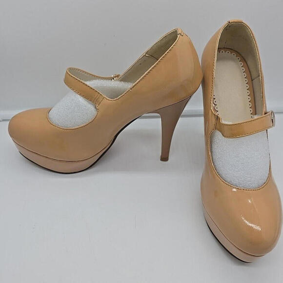 Monicoco Nude Mary Jane Closed Round‎ Toe 5 Stiletto Heels - Picture 3 of 15